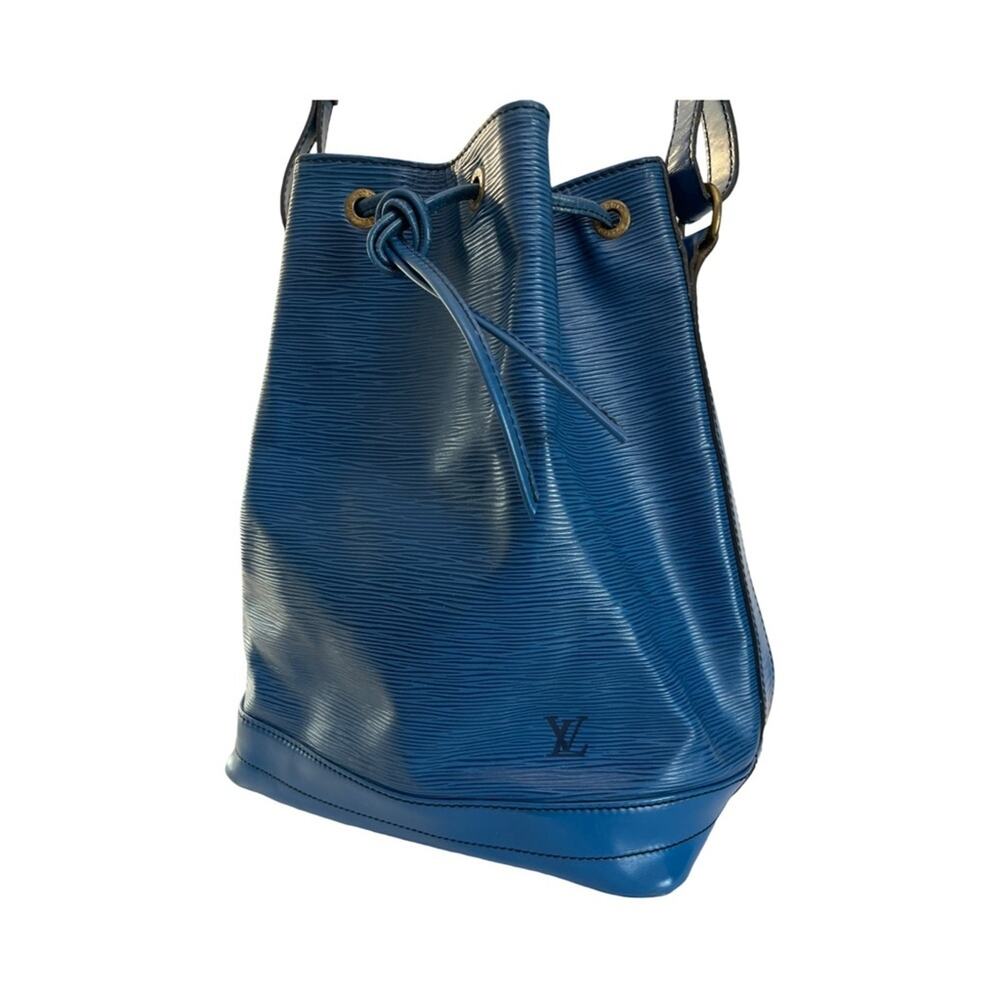 Authentic Louis Vuitton Blue Epi Noé Bucket Bag Made in France With Dust Bag - Picture 3 of 16